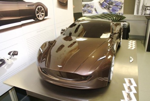 Aston Martin Volare: экологичный суперкар от британского студента
