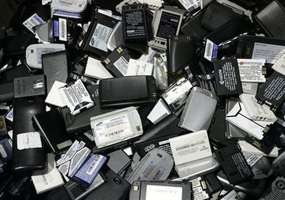 Ученые потратят 30 лет на изучение опасности мобильных телефонов
