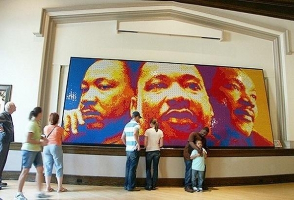 Мартин Лютер Кинг мл. из 4200 кубиков Рубика