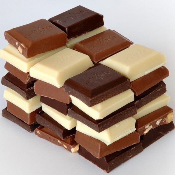 Шоколад добывают из какао бобов