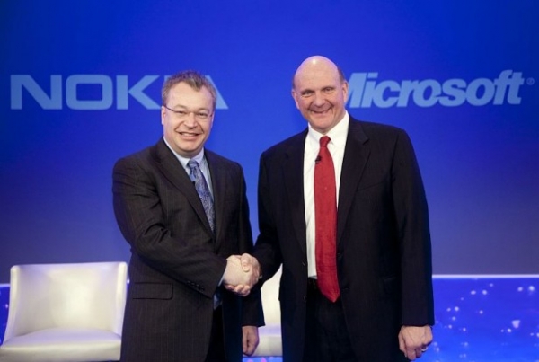 Корпорация Microsoft поглотит известного производителя мобильных телефонов Nokia в ближайшие полгода.